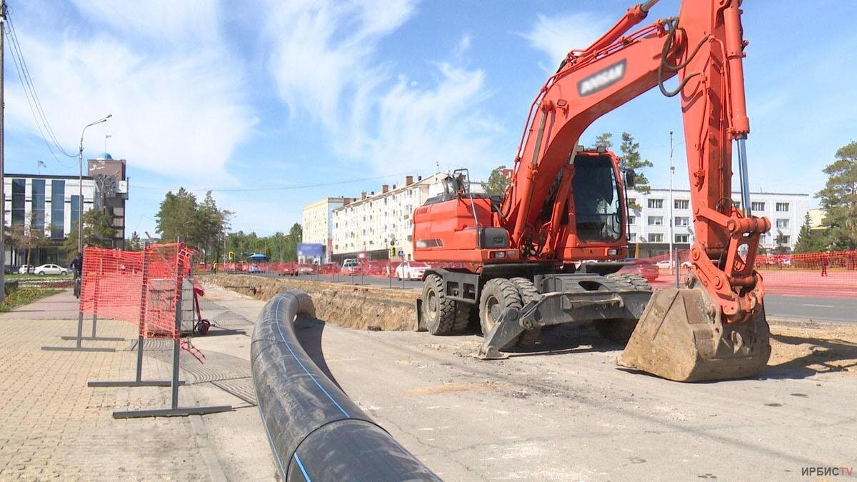 Разрушенный водопровод реконструируют в Павлодаре | NUR.KZ | Дзен