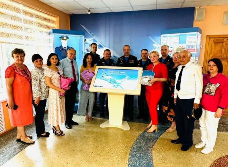    Музей Героев Отечества в лицее №5 Оренбурга, пополнился новыми экспонатами Марина Шарт