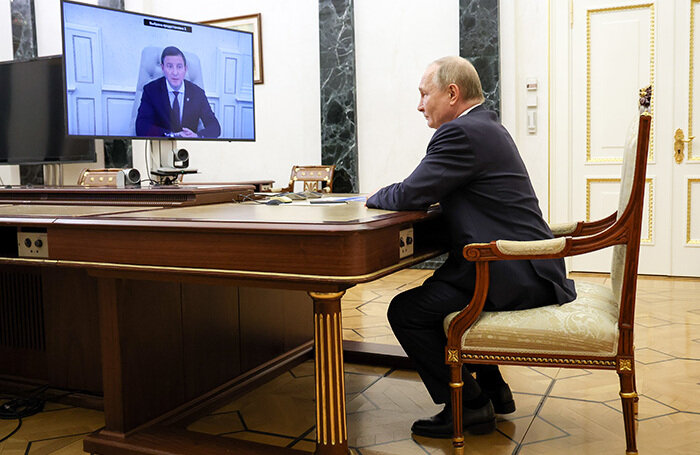    Секретарь генерального совета партии «Единая Россия», первый заместитель председателя Совета Федерации РФ Андрей Турчак и Владимир Путин.Александр Казаков/ТАСС