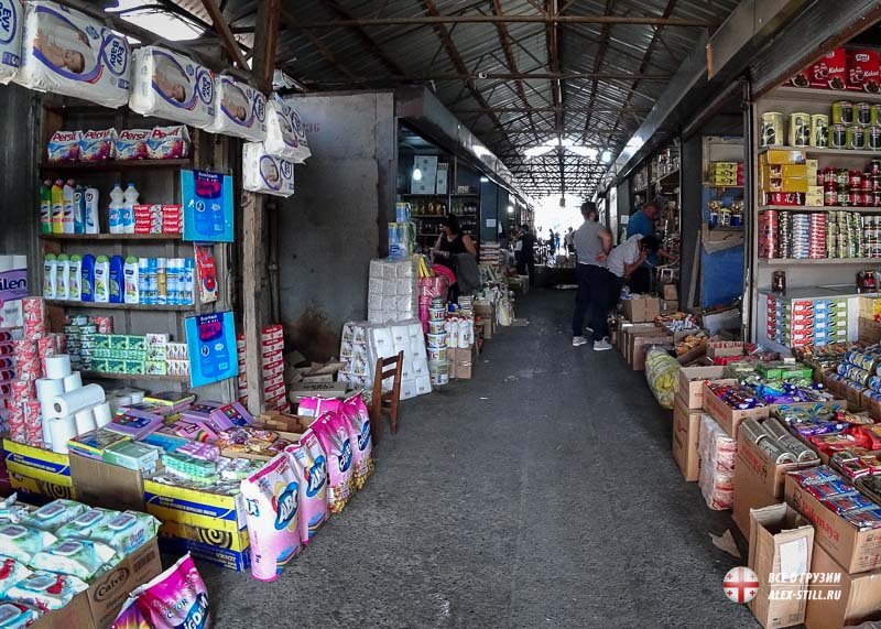 Вещевой рынок хопа батуми. Одежда на рынке батуми. Metro city батуми магазины. Хопа базар батуми. Рынок хопа в турции.