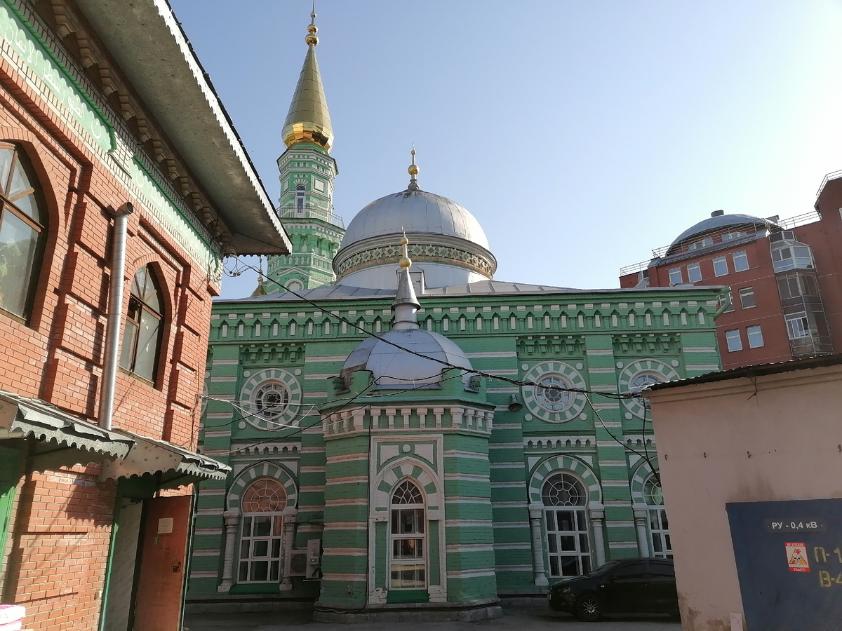 Пермская соборная мечеть (Осинская ул., 5) со двора.