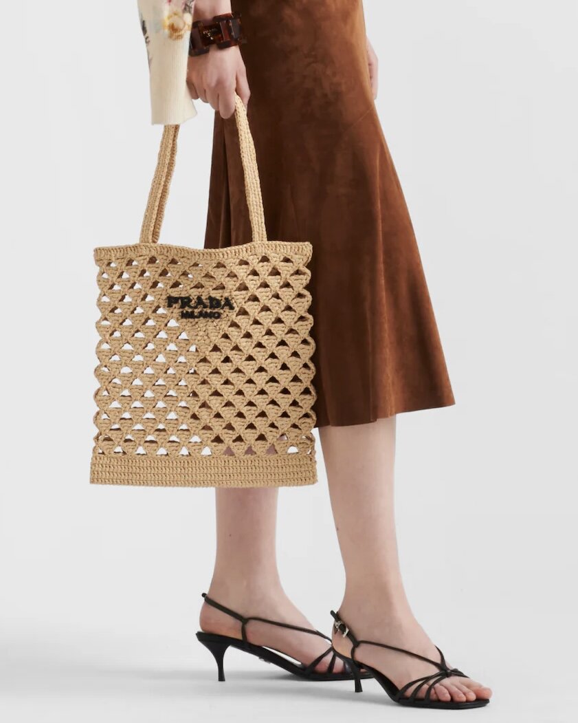 Источник всех фото: официальный сайт Prada