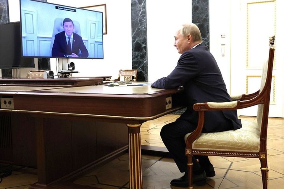    Рабочая встреча Владимира Путина с Андреем Турчаком. Источник: пресс-служба Кремля