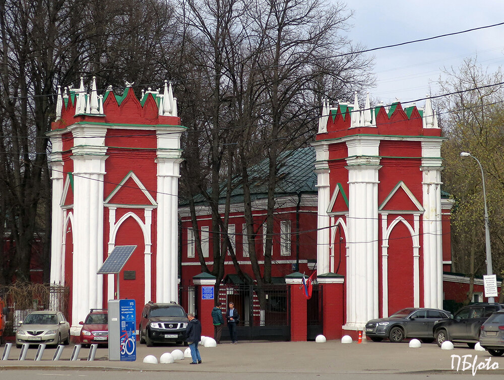 Башни восточного въезда