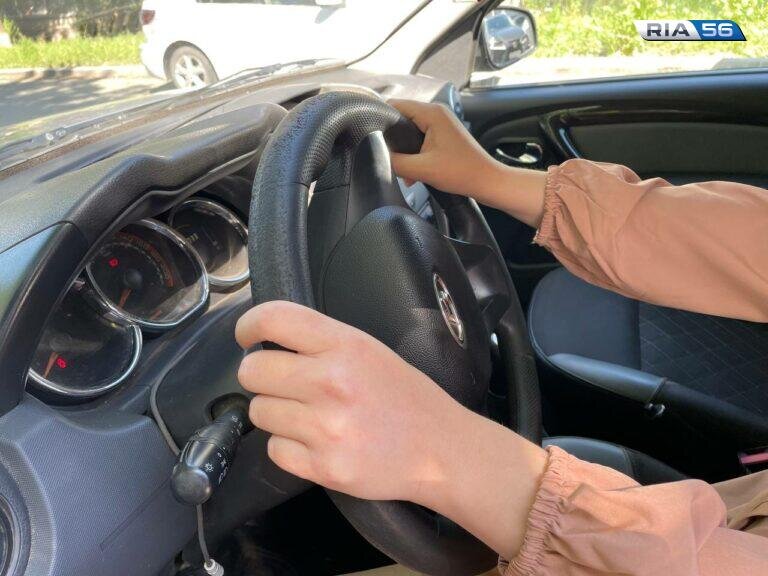    Отправилась под арест. В Бугуруслане девушка-водитель за год получила 104 штрафа Марина Шарт