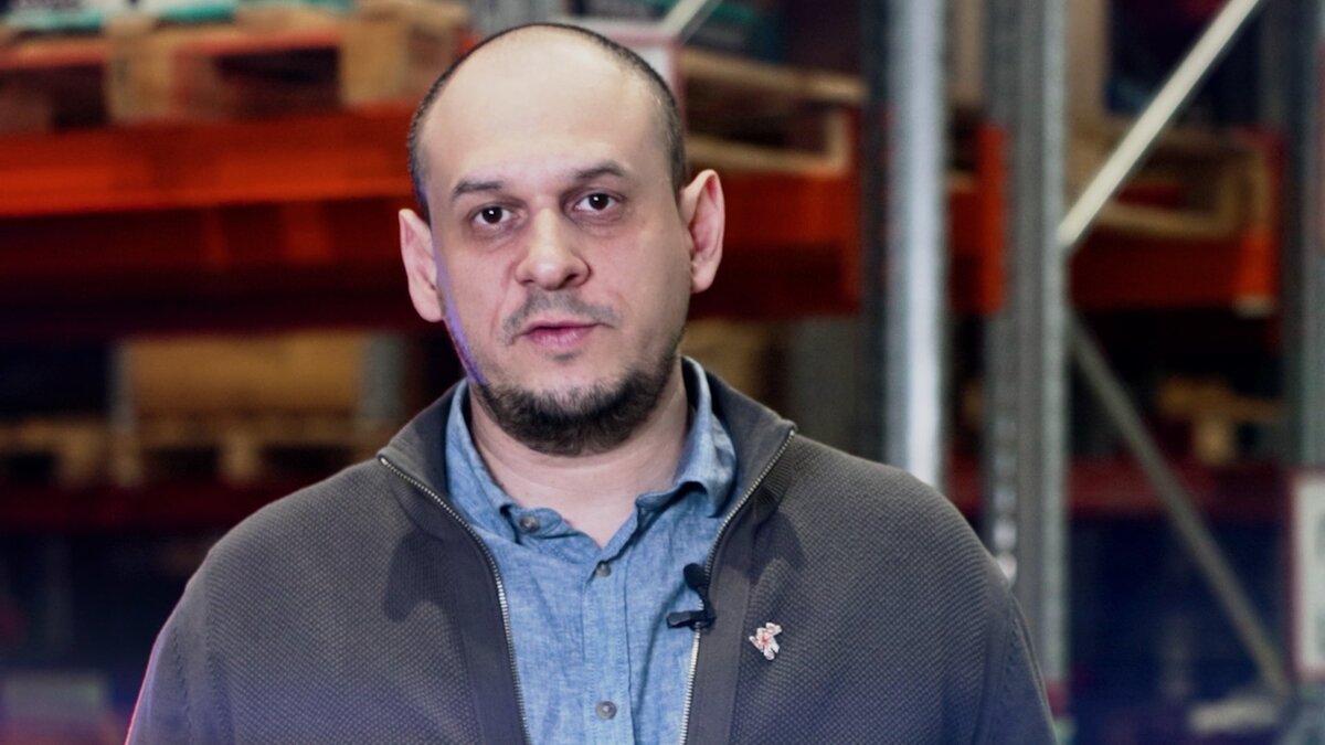 Константин Модников - руководитель направления запчастей Sotrans Corporation