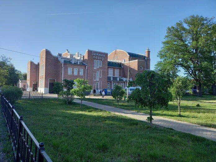 По следам Пушкина. Часть 3: В стране «фарфорового народца». Смеркалось; на столе, блистая, Шипел вечерний самовар, Китайский чайник нагревая Под ним клубился легкий пар.-8