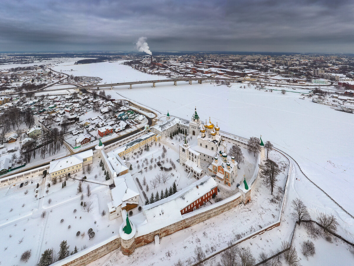 Ипатьевский монастырь. Фотография Сергея Шандина