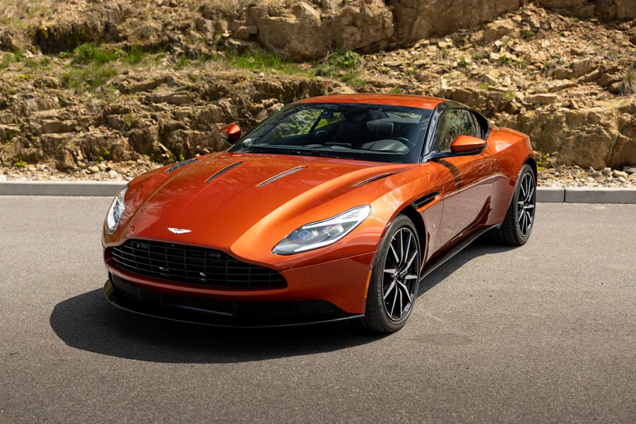 Aston Martin db11 Р·РµР»РµРЅС‹Р№