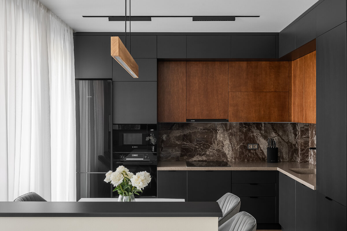 Листайте галерею →