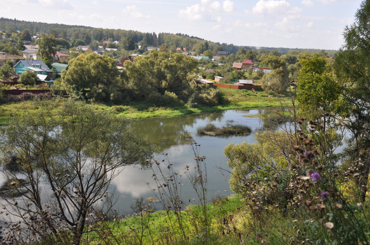 Вид на Рузу из "Городка". 1 сентября 2019 года.