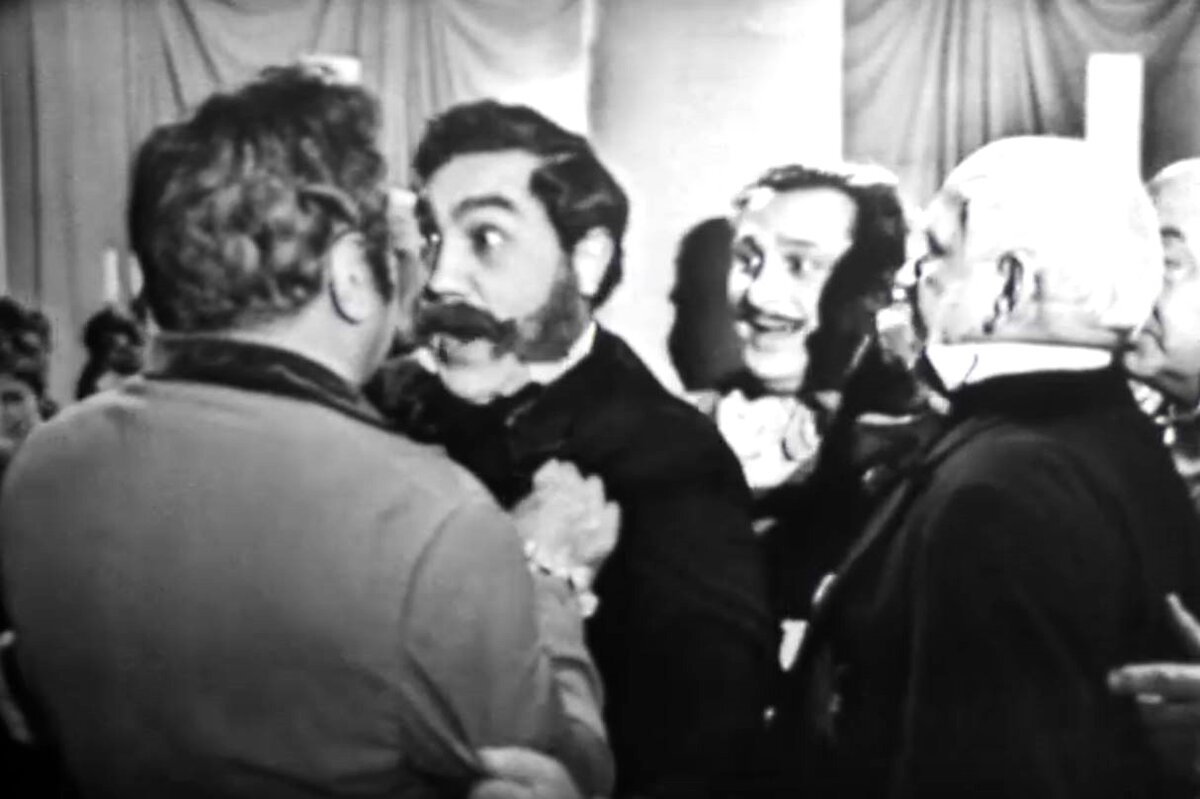 Кадр из телеспектакля "Мертвые души" (1969)