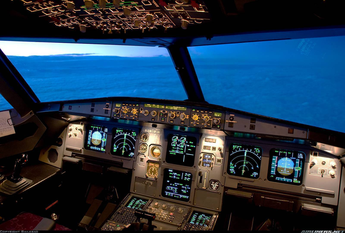 Кабина ВС // источник: gunsfriend.ru