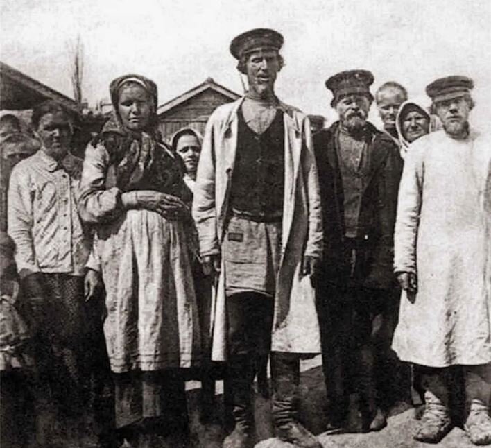 Русские крестьяне (иллюстрация из открытых источников)