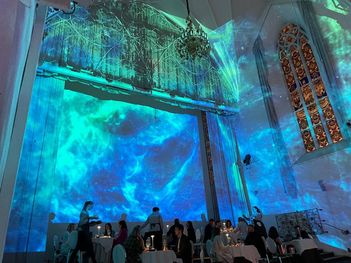 Энигма 2, Кафедральный собор, стихия Космос