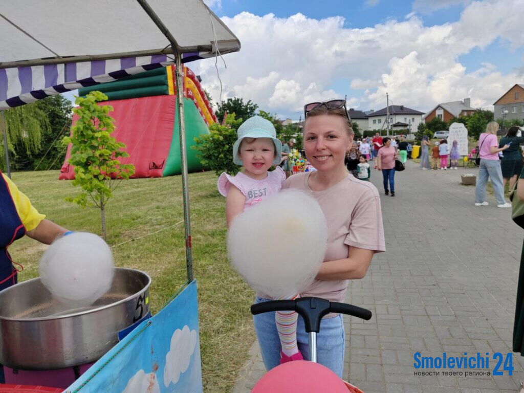 Дружно, ярко и зажигательно. В Смолевичах празднуют День защиты детей |  СМОЛЕВИЧИ | Новости | Дзен