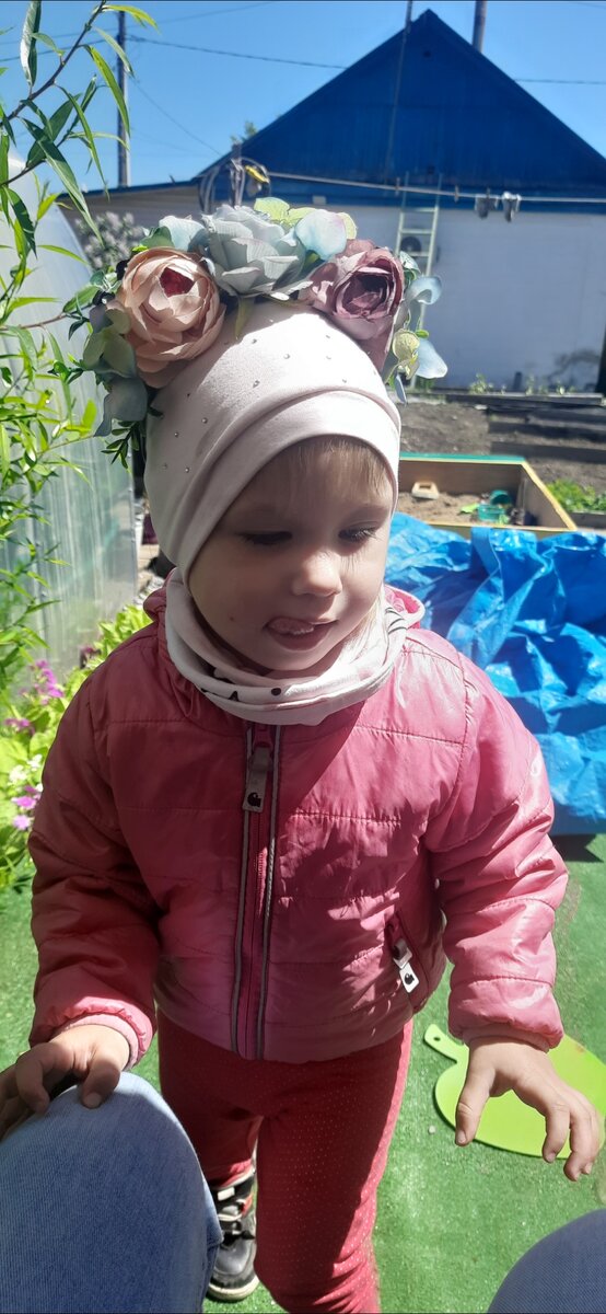 Вот такая красотка встречала маму с работы.