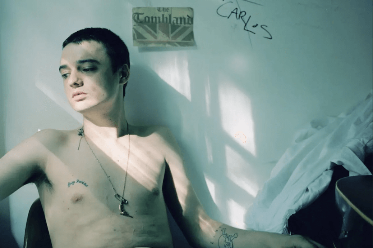 Кадр из фильма «Питер Доэрти: Незнакомец в моей шкуре». © Катя Девидас / Federation Entertainment, 2023