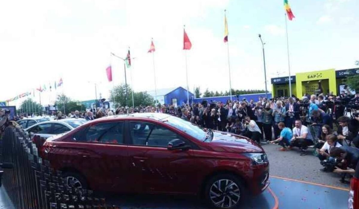     Новая модель Лады. Источник: fontanka.ru Автор фото: Марина Мамонтова