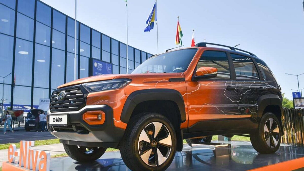    АвтоВАЗ продемонстрировал электрический внедорожник Lada e-Niva Travel