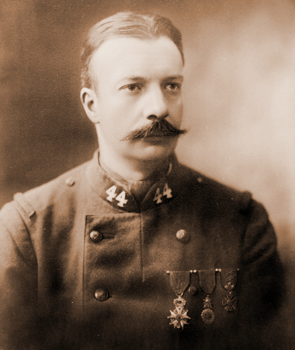Андре Мажино, доктор юриспруденции, ушедший на фронт в 1914 году. Герой Франции, награжденный Военной Медалью - главной военной наградой Франции (фото из Интернет)
