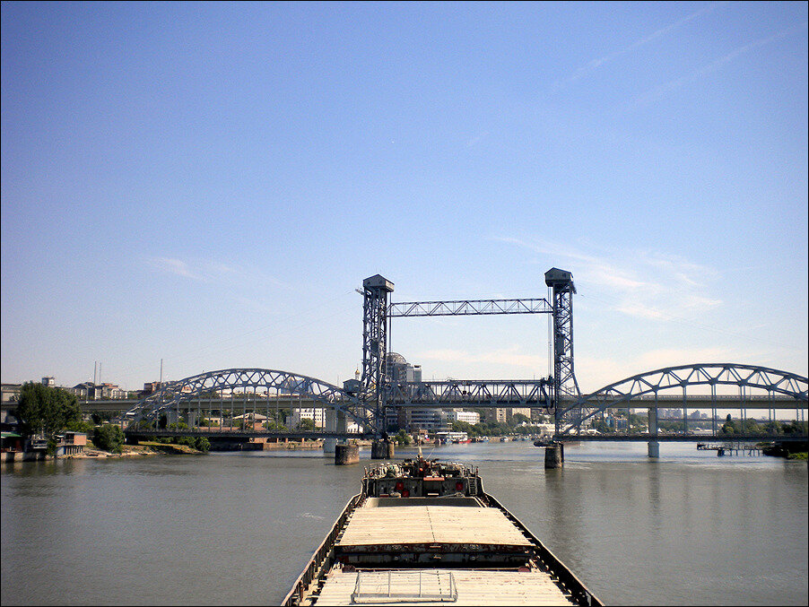 Ростовский подъёмный железнодорожный мост. Ростовский разводной железнодорожный мост. Железнодорожный мост в ростове. Железнодорожный мост в ростове. Мост в ростове на дону через дон железнодорожный.