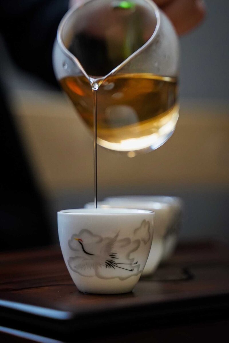 Что такое пурпурный чай? На связи Чайная мастерская и сегодня мы ответим на вопрос связанный с китайским пурпурным чаем. Почему он вообще фиолетовый?-1-2