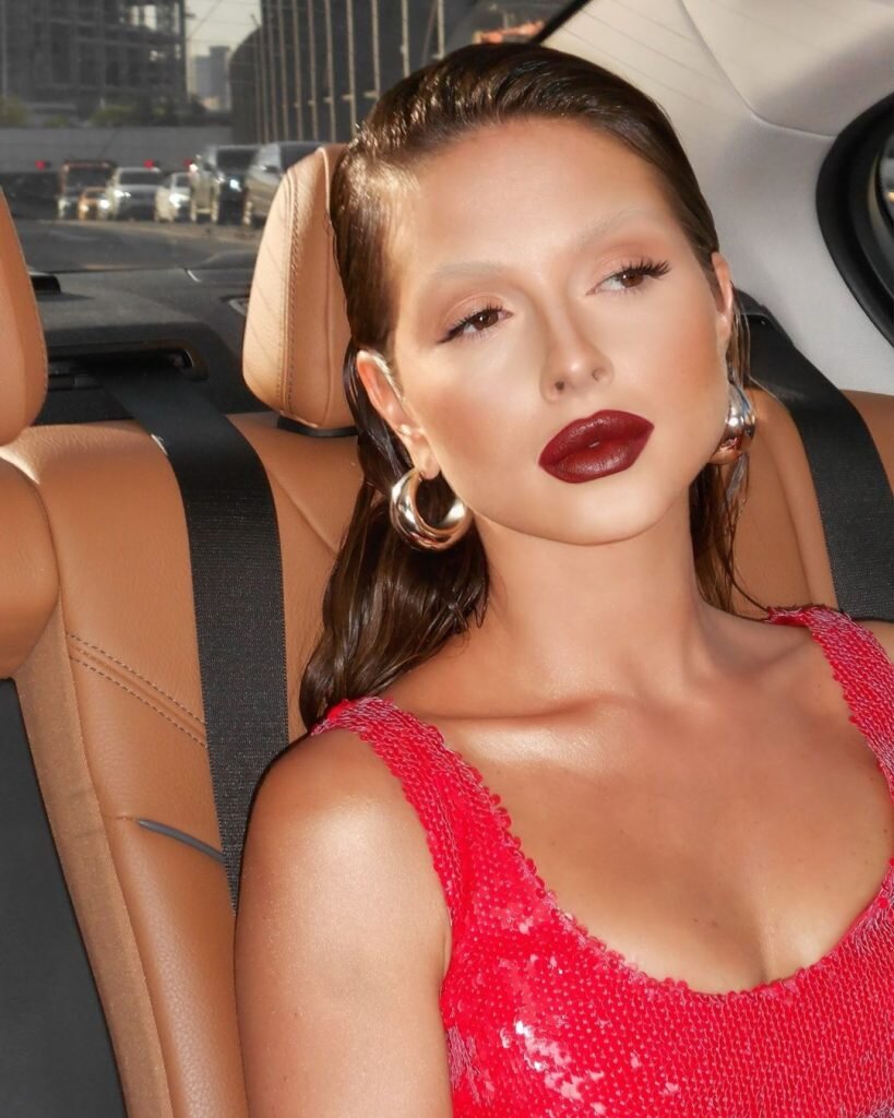 Нюша. Фото: социальные сети