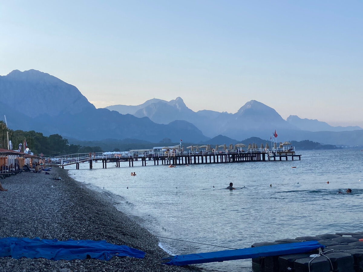 Вид на горы и море в Кемере