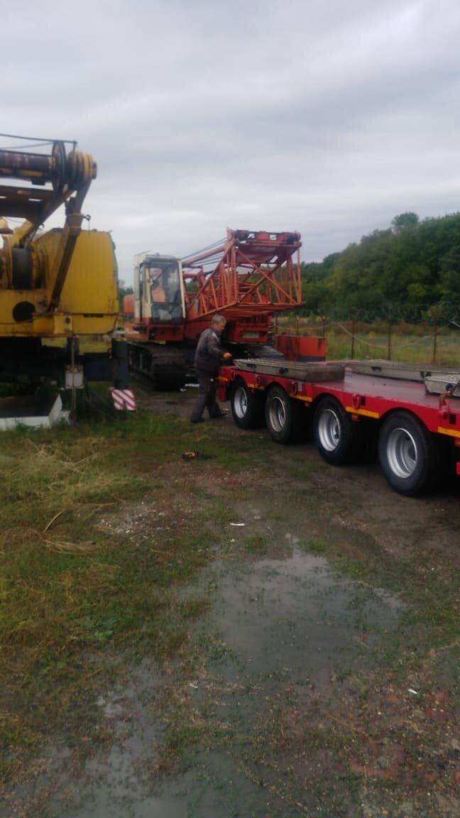 Перевозка буровой установки на трале