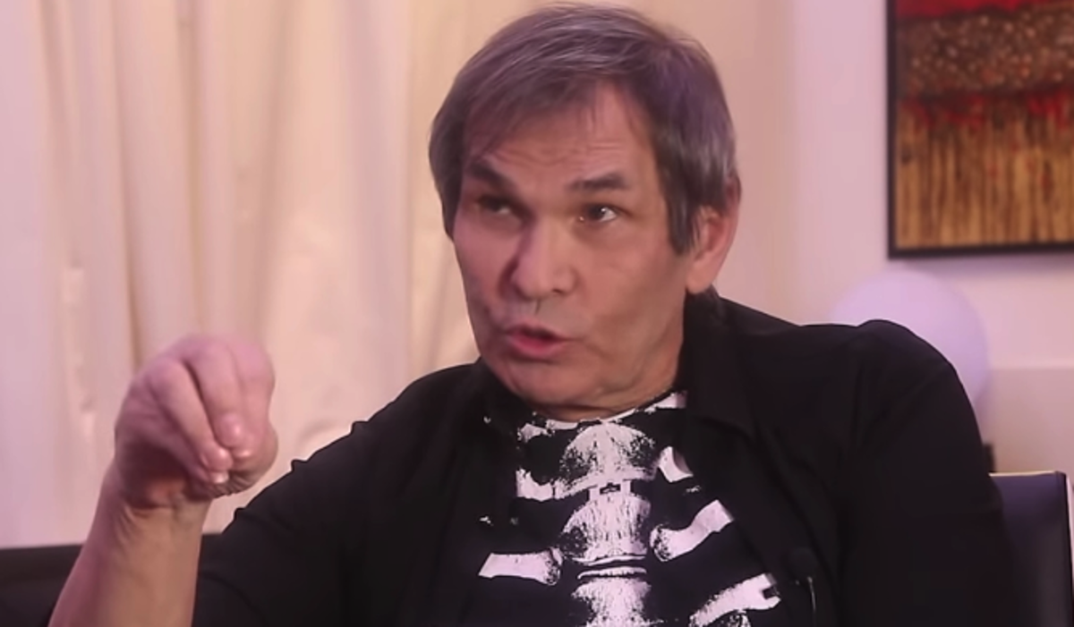    Cкриншот: YouTube-канал "Бари Алибасов и группа На-На"