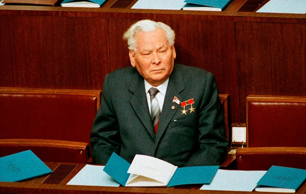 Ни физически, ни морально Черненко уже не соответствовал требованиям, которым должен отвечать лидер страны. Фотография с сайта interesnyefakty.org