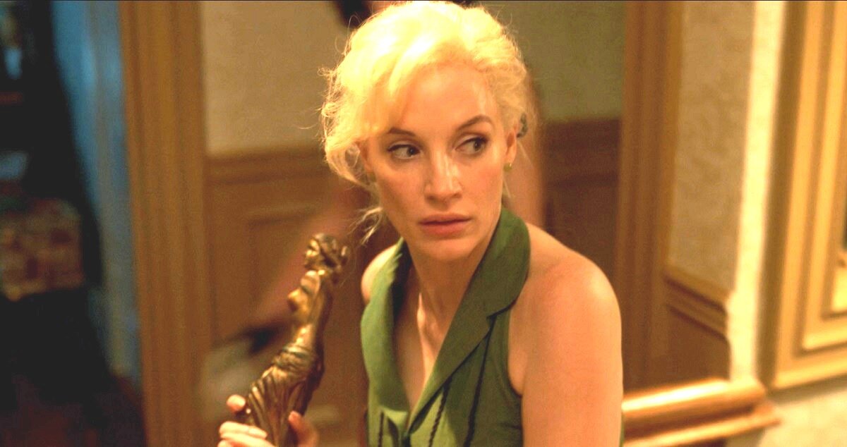 Ещё недавно здесь была бы шутка про неуловимый для Джессики Оскар. Однако в 2022-м она его таки получила, и шутка стала неактуальной.