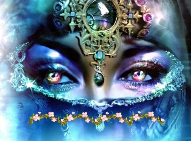 ...Взгляд оттуда, взгляд моего прошлого... Ты всё таки нашёл меня!.. 