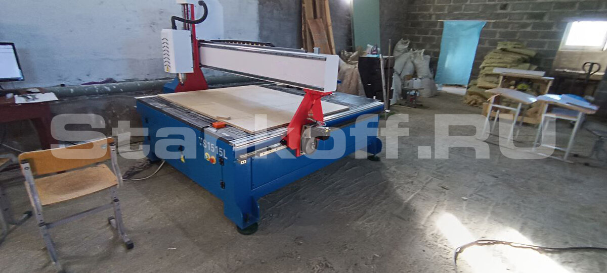  Фрезерный станок с ЧПУ TS 1515L 
