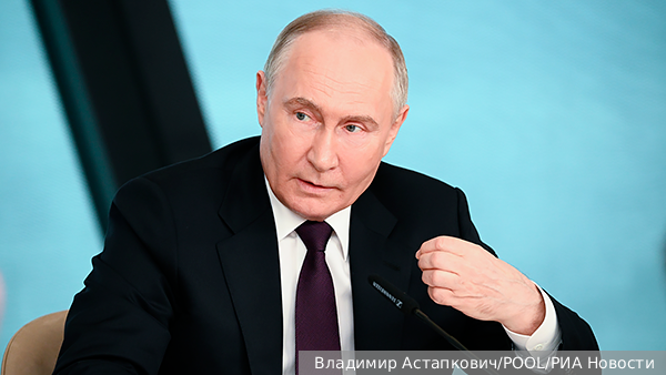     Фото: Владимир Астапкович/POOL/РИА Новости   
 Текст: Денис Тельманов