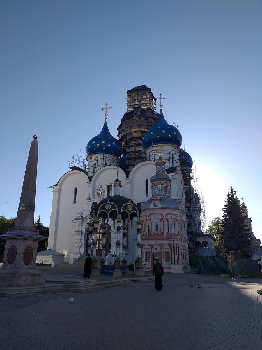 Утро в Лавре