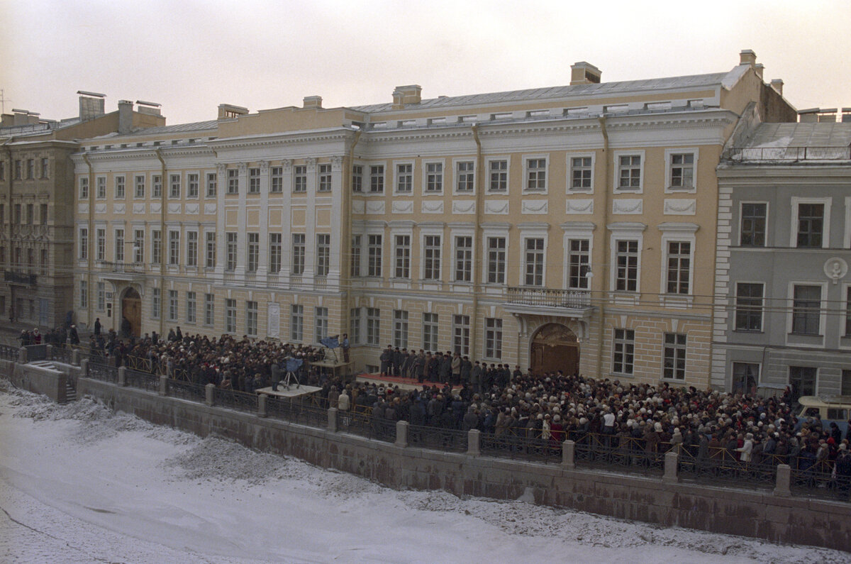 225 лет назад родился великий русский поэт Александр Пушкин | RT на русском  | Дзен