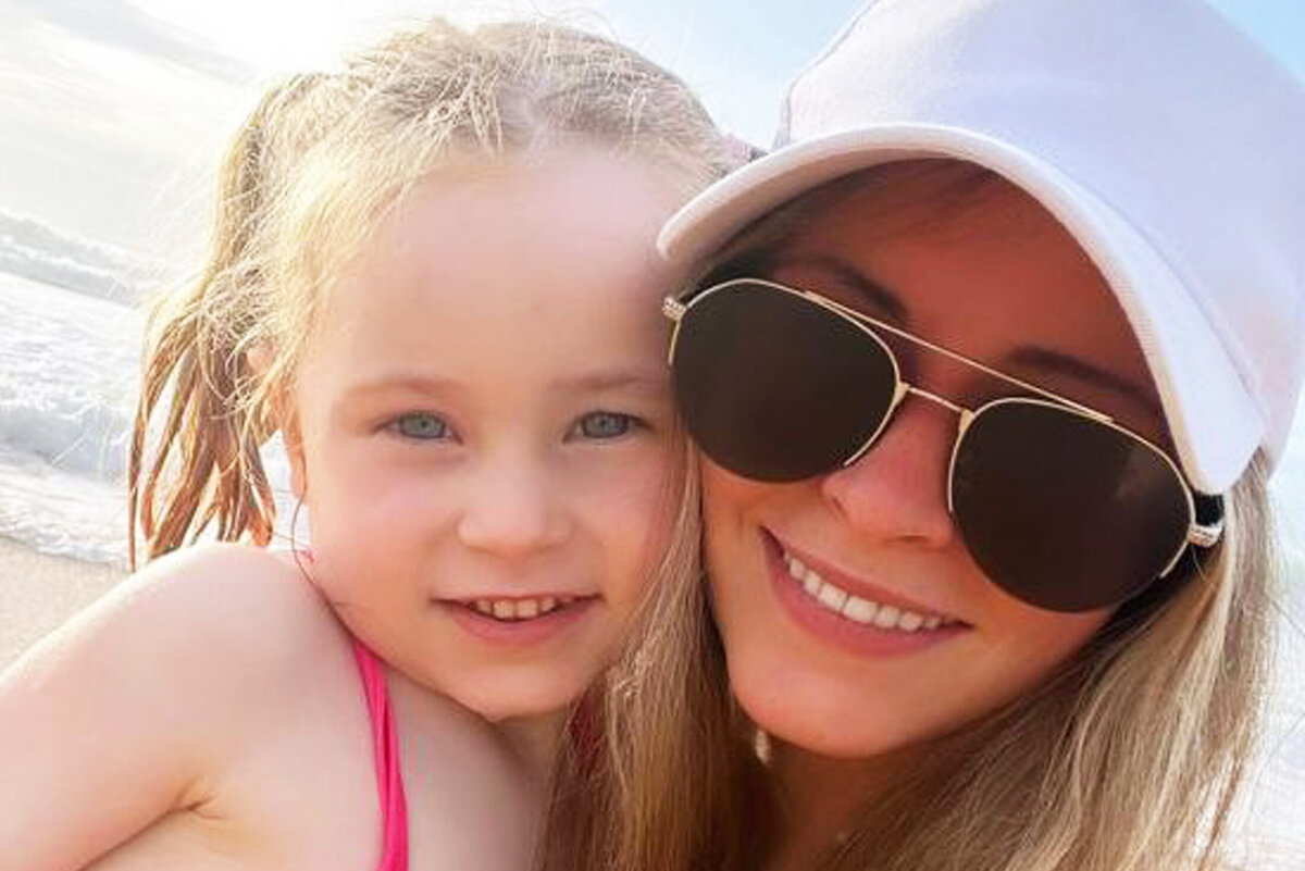     Каталина стала копией мамы: Юлия Липницкая в день рождения показала редкое фото с дочерью