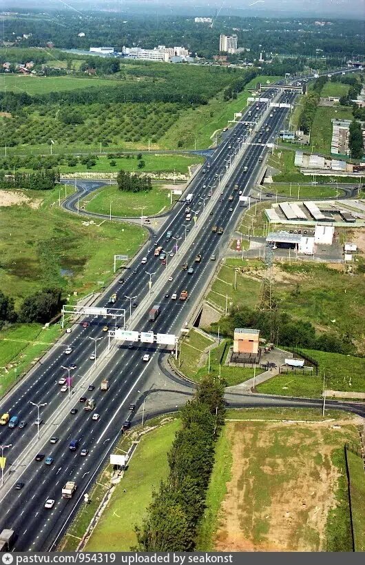 МКАД в районе пересечения с будущим Сколковским шоссе, 1999. Автор фото: А.П. Белясов. С сайта www.pastvu.com.