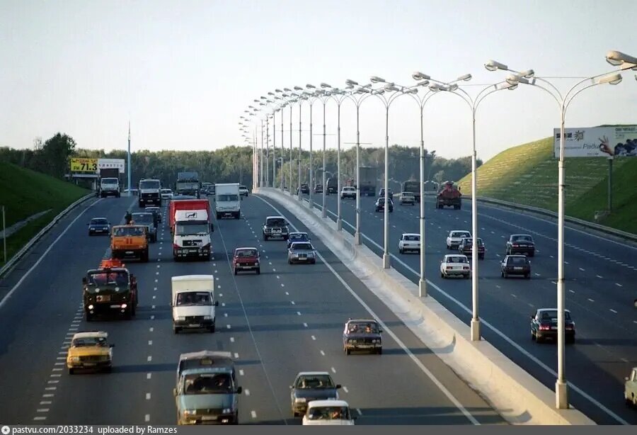 70-й километр МКАД, рядом с Путилковским шоссе. Вид в сторону Ленинградского шоссе, 1999. Фото Р. Денисова, с сайта www.pastvu.com.