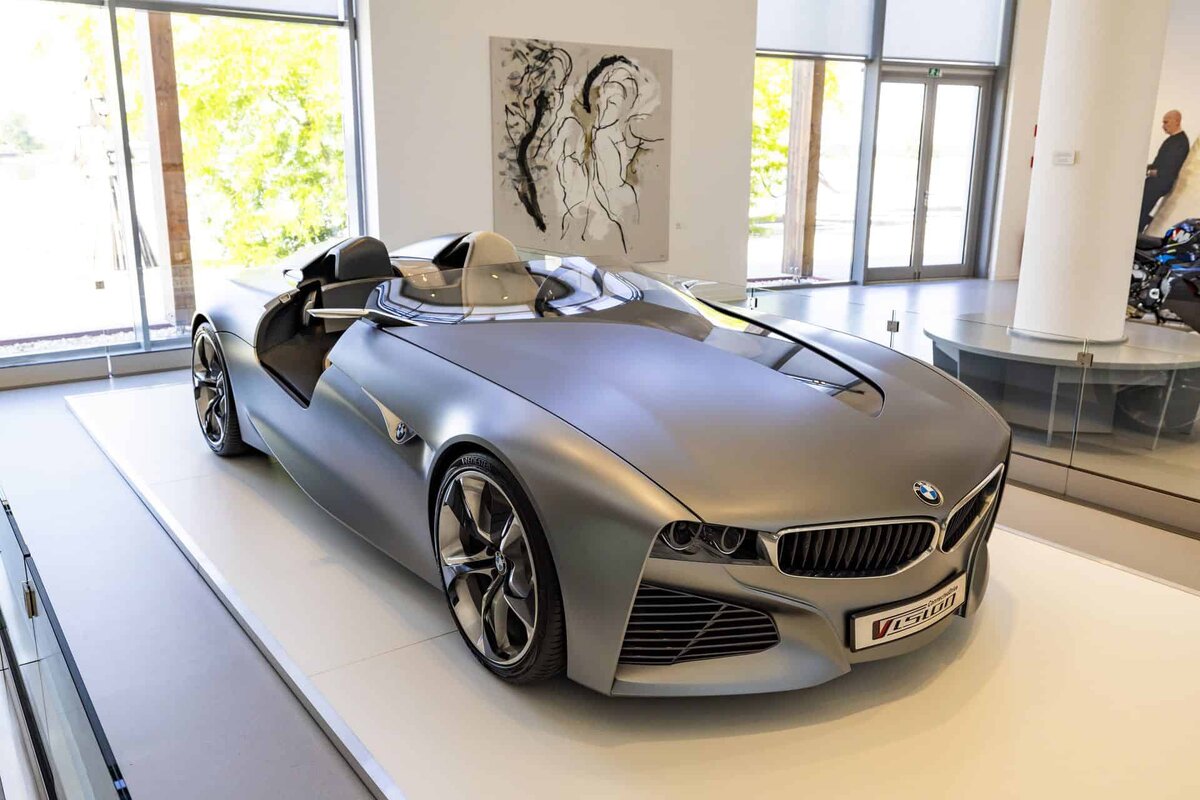 BMW Vision 100 Concept Tour