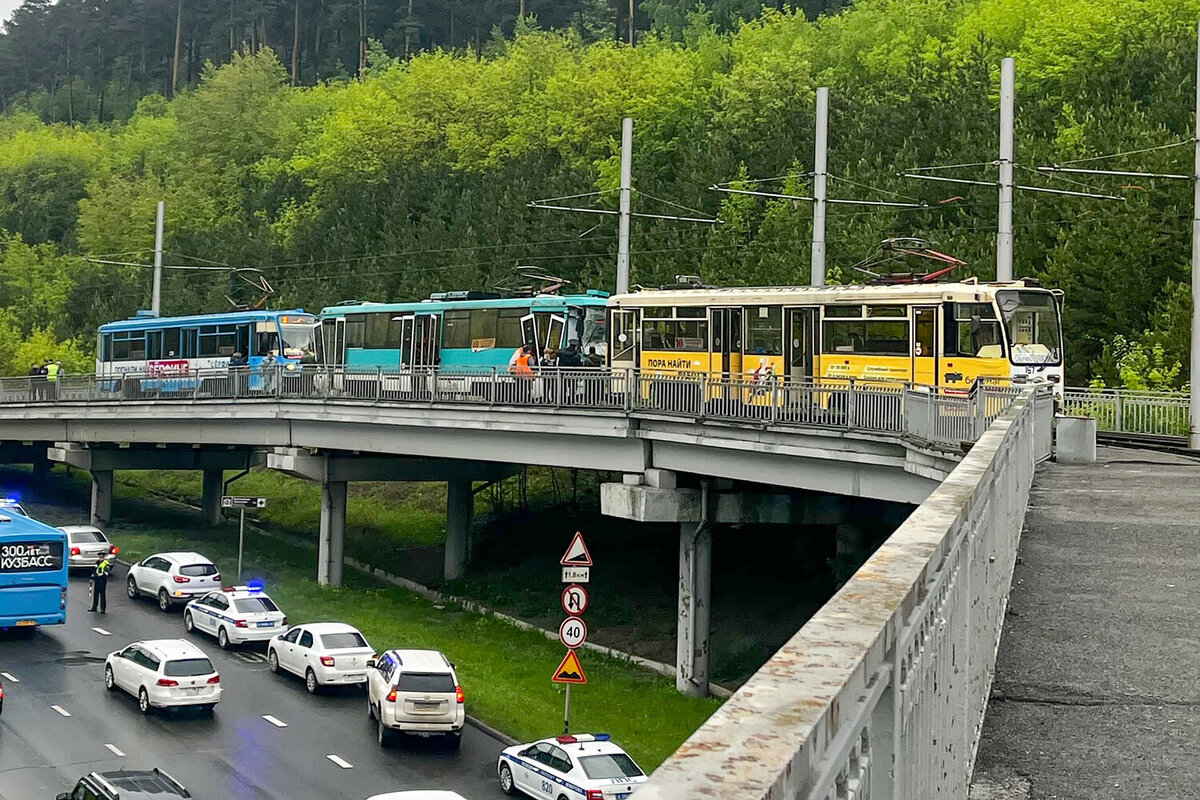 Ситуация на месте столкновения двух трамваев в Кемерове, 6 июня 2024 года    📷