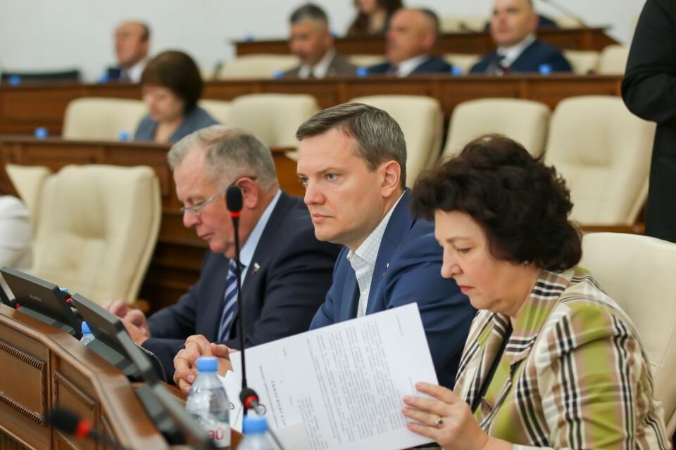    Даниил Бессарабов (в центре). Источник: Виталий Барабаш