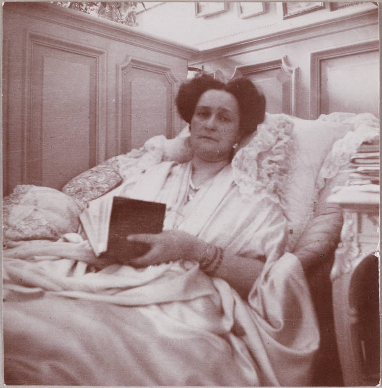 Императрица Александра Федоровна накануне революции, фото около 1915 года.