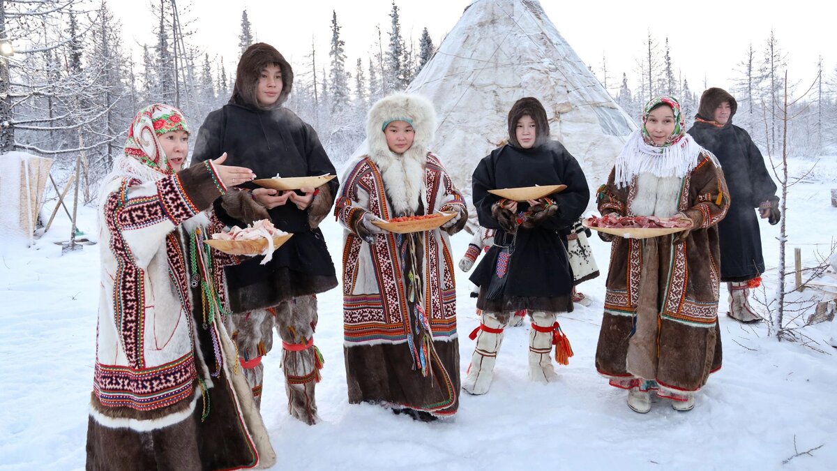 Ягушка перед малицей бахвалится: как одеваются коренные народы Севера |  Время Новостей | Дзен