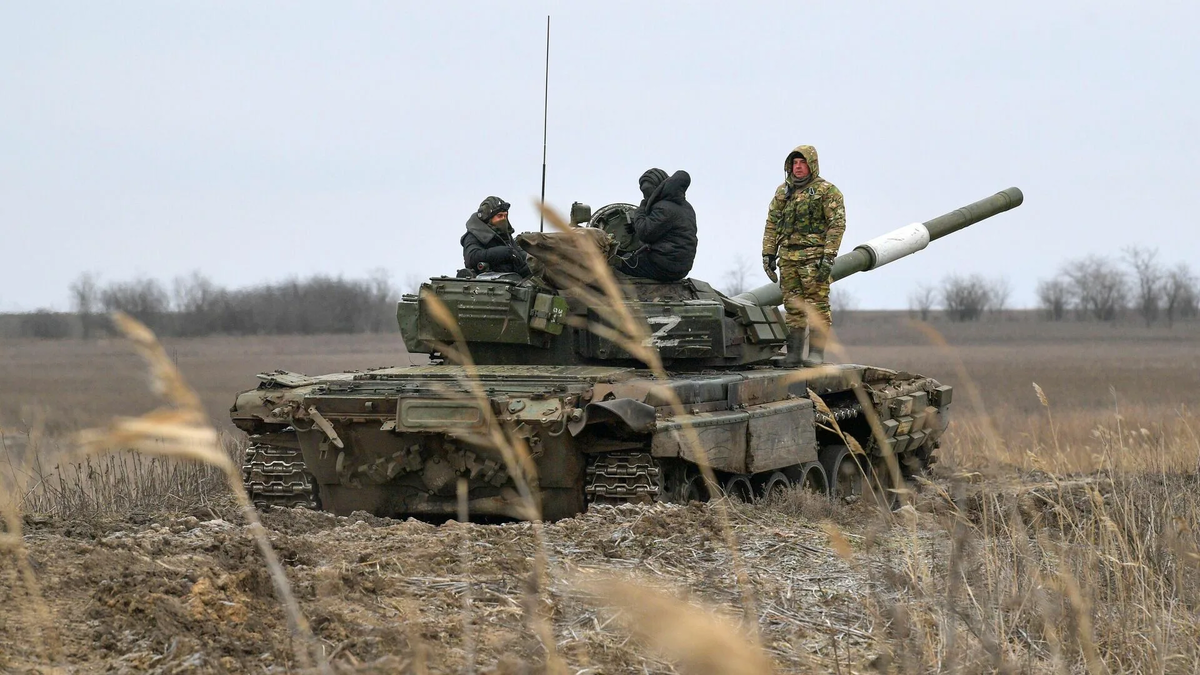 Военкор показал, чем кормят бойцов СВО на передовой | RuNews24.ru | Дзен