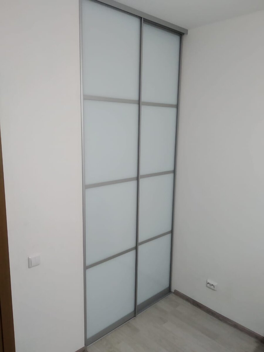 Фото встроенного шкафа