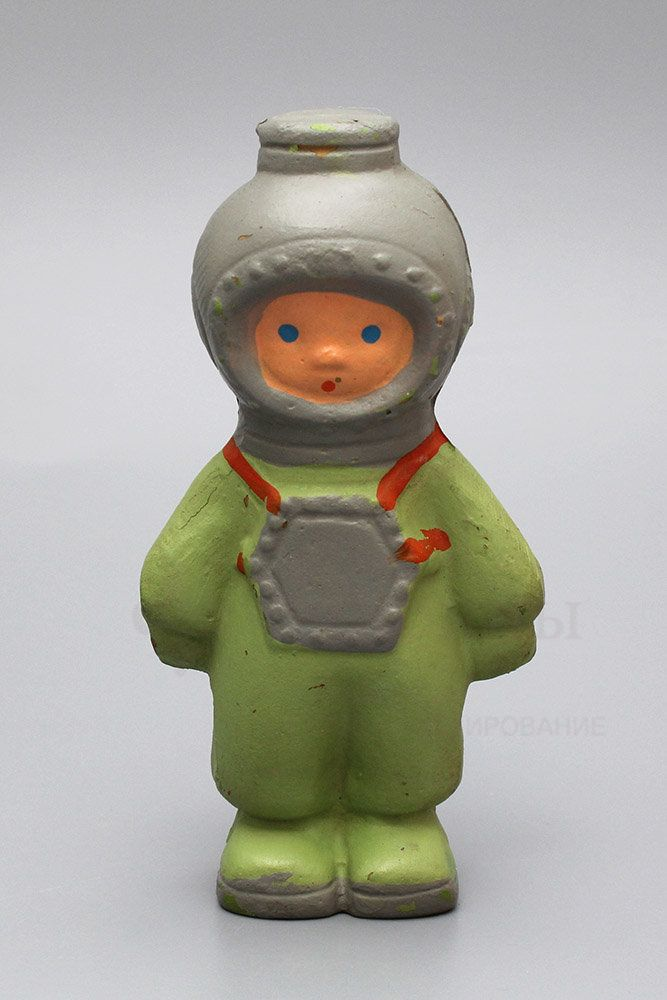 Детская игрушка «Водолаз», СССР, 1960-е гг. Фото с нашего сайта dvaveka.ru