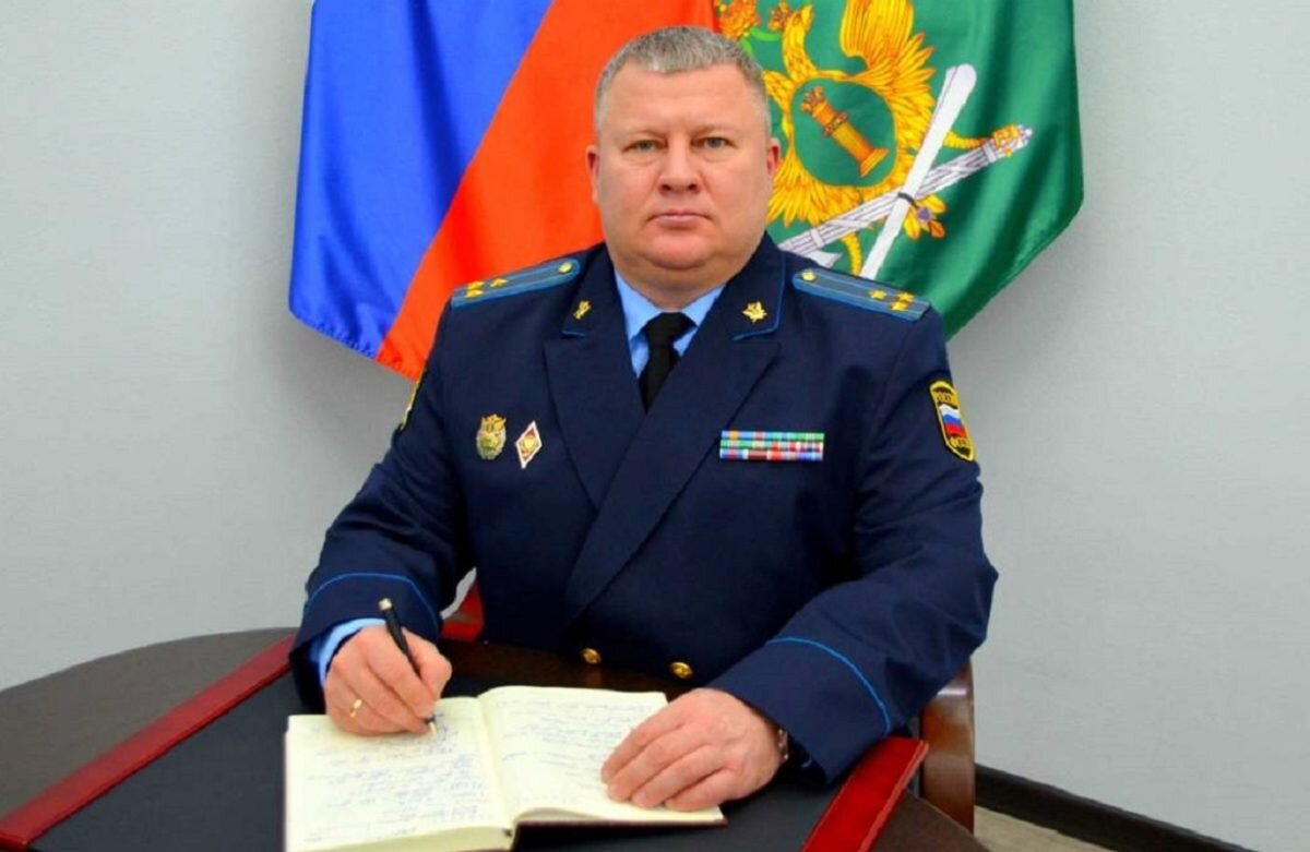    По словам Александра Юдина, работа судебных приставов - одна из самых сложных в психологическом плане